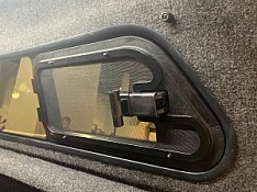 Optional Frameless Pop Out Window - Z2 Truck Cap 